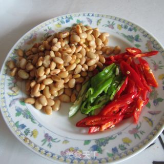 双椒炒黄豆的做法步骤：2