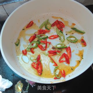 双椒炒黄豆的做法步骤：3