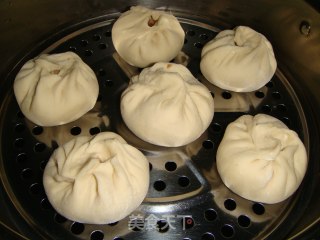 大葱肉包的做法步骤：10