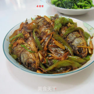 青椒鲫鱼的做法步骤：10