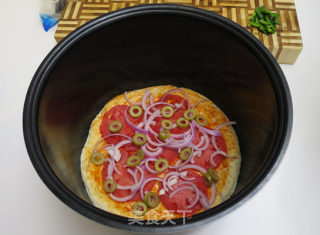 鲜虾芝士pizza（电饭煲版）的做法步骤：9