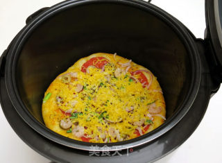 鲜虾芝士pizza（电饭煲版）的做法步骤：12