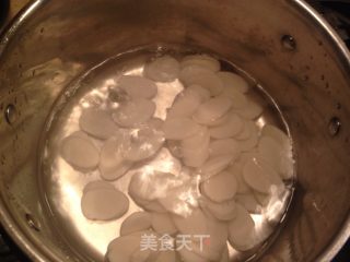 桂花糖炒年糕的做法步骤：2