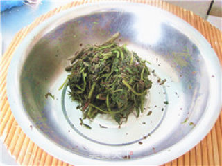传统小菜——咸揉香椿的做法步骤：6