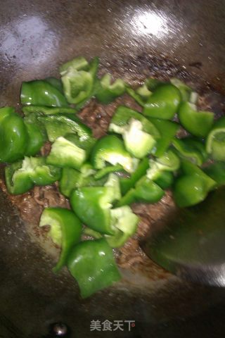 青椒炒牛肉的做法步骤：5