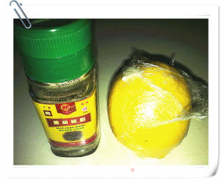 微波炉烤---柠檬秋刀鱼的做法步骤：2