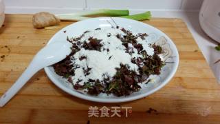 香椿鸡蛋饼的做法步骤：2