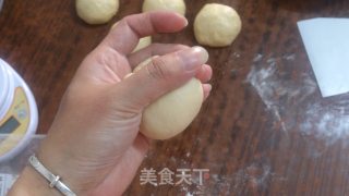 椰蓉面包卷的做法步骤：12