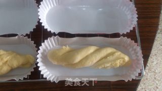 椰蓉面包卷的做法步骤：18