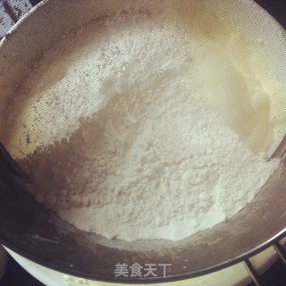 6寸海绵蛋糕的做法步骤：2