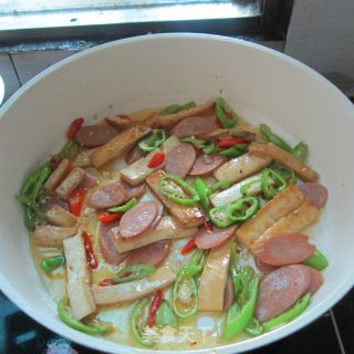 肉花肠烧豆腐的做法步骤：9
