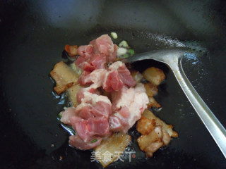 油炸豆腐的变身---豆腐干炒肉片的做法步骤：5