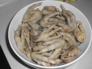 泡椒凤爪的做法步骤：4
