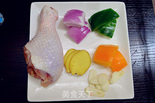 煎焗鸡腿肉的做法步骤：1