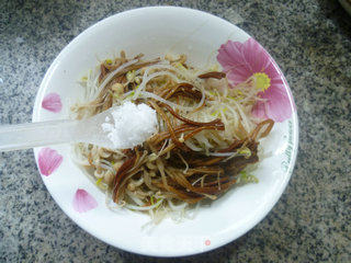 黄金针菇拌绿豆芽的做法步骤：6