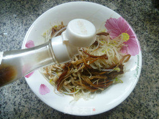 黄金针菇拌绿豆芽的做法步骤：7