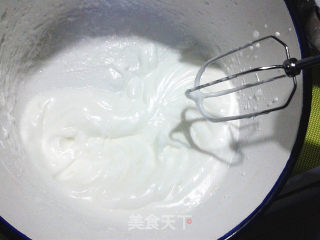 给妈妈做的生日蛋糕 蜂蜜爆浆凹蛋糕 其貌不扬却美味难挡~的做法步骤：10