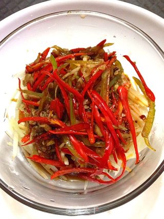 夏日餐桌宝物--凉拌嫩姜丝的做法步骤：9