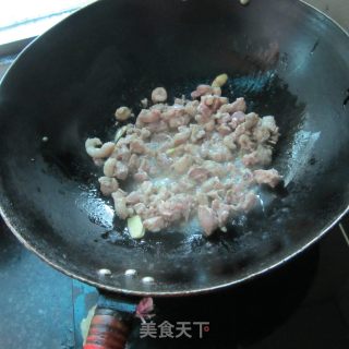 板粟炒鸡的做法步骤：3
