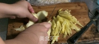 迎夏开胃菜---酸荞头炒鸭肉的做法步骤：1