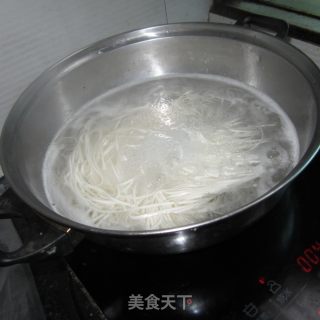 清汤羊肉面的做法步骤：2