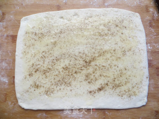 【黑芝麻椒盐火烧】----外焦里嫩，香酥可口的做法步骤：9