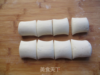 【黑芝麻椒盐火烧】----外焦里嫩，香酥可口的做法步骤：11