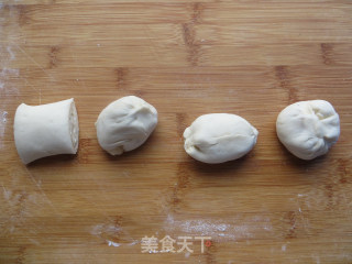 【黑芝麻椒盐火烧】----外焦里嫩，香酥可口的做法步骤：12