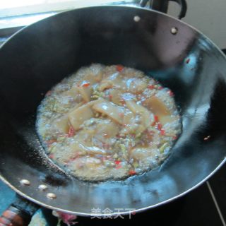 咸鲜蘑芋豆腐汤的做法步骤：6