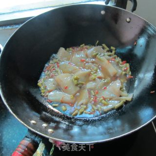 咸鲜蘑芋豆腐汤的做法步骤：8