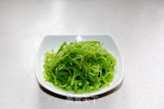 葱油莴笋的做法步骤：4