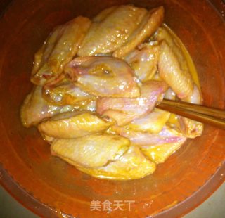炸鸡翅的做法步骤：4