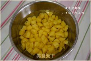 菠萝鸡腿饭的做法步骤：2