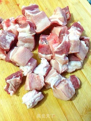 梅干菜烧肉的做法步骤：2