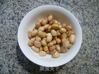 花生仁芡实大米粥的做法步骤：3