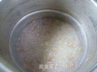 花生仁芡实大米粥的做法步骤：11