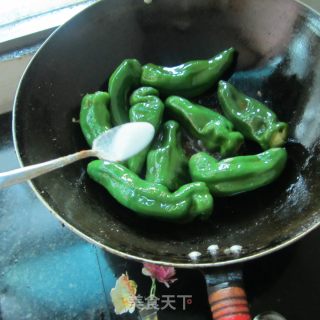 煎辣椒烧豆腐丝的做法步骤：6