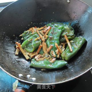 煎辣椒烧豆腐丝的做法步骤：9