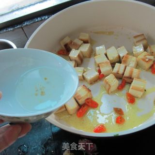 咖喱豆腐丁的做法步骤：6