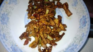 黄飞红麻辣花生再利用——蒜薹肉丝的做法步骤：7