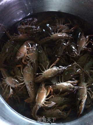 小龙虾的做法步骤：1