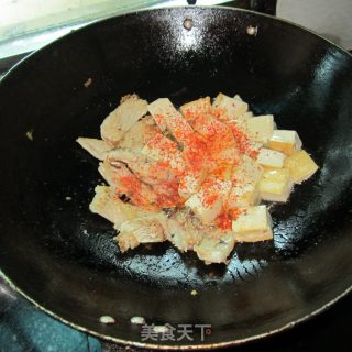 孜然鱼香豆腐的做法步骤：6