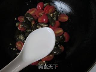 水果入菜——小西红柿烧茄子的做法步骤：10
