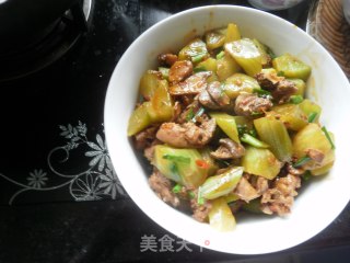 莴笋烧兔肉的做法步骤：8