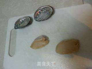 蒜蓉粉丝鲍鱼蛏子的做法步骤：2
