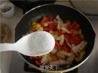 手掰彩椒炒里脊的做法步骤：11