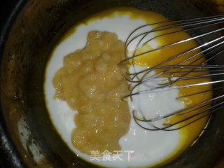 香蕉戚风蛋糕（电饭煲版）的做法步骤：4