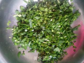 韭菜海参鸡蛋香菇饺子的做法步骤：2