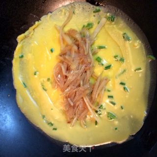 土豆鸡蛋饼的做法步骤：18