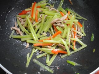莴笋肉丝小炒的做法步骤：9